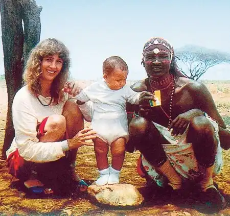 afrika, házasság, Identitás, Kaland, Kenya, Kultúra, Maszáj, Önéletrajz, sors, szerelem